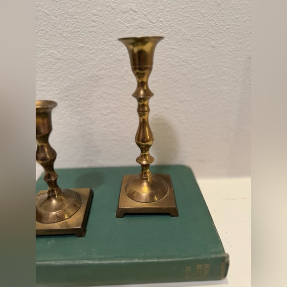 Vintage Pair of Brass Candlesticks - Picture 4 of 11